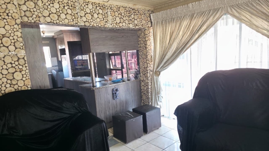 3 Bedroom Property for Sale in Rustenburg North North West